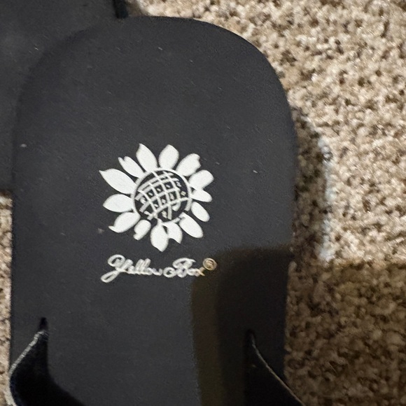 Yellow Box Silver Mosaic Sandals - Picture 3 of 3